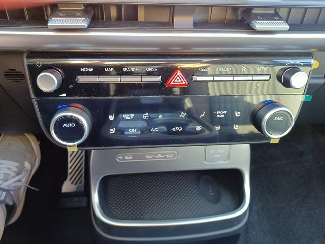 New 2026 Hyundai Ioniq 9 Calligraphy image 26