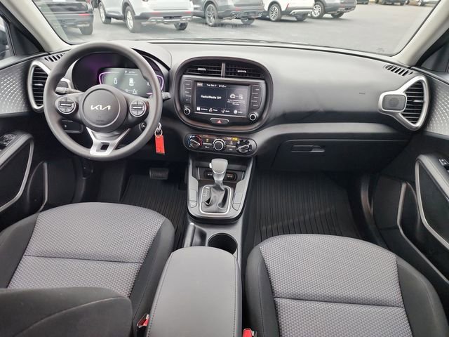 Used 2023 Kia Soul LX image 15