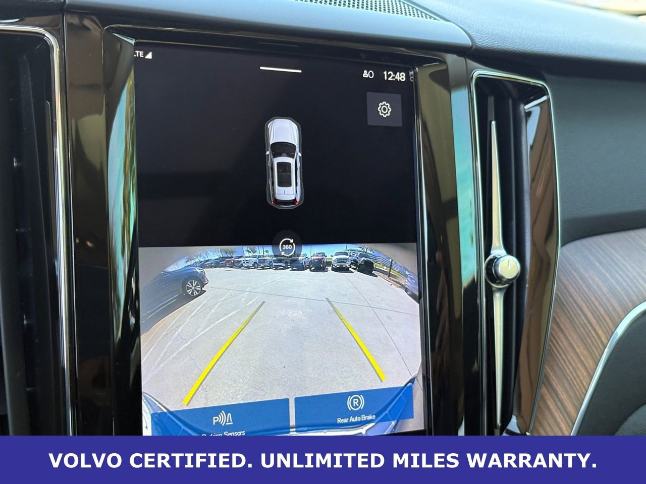 Certified 2023 Volvo XC60 B5 Plus w/ Protection Package Premier image 24