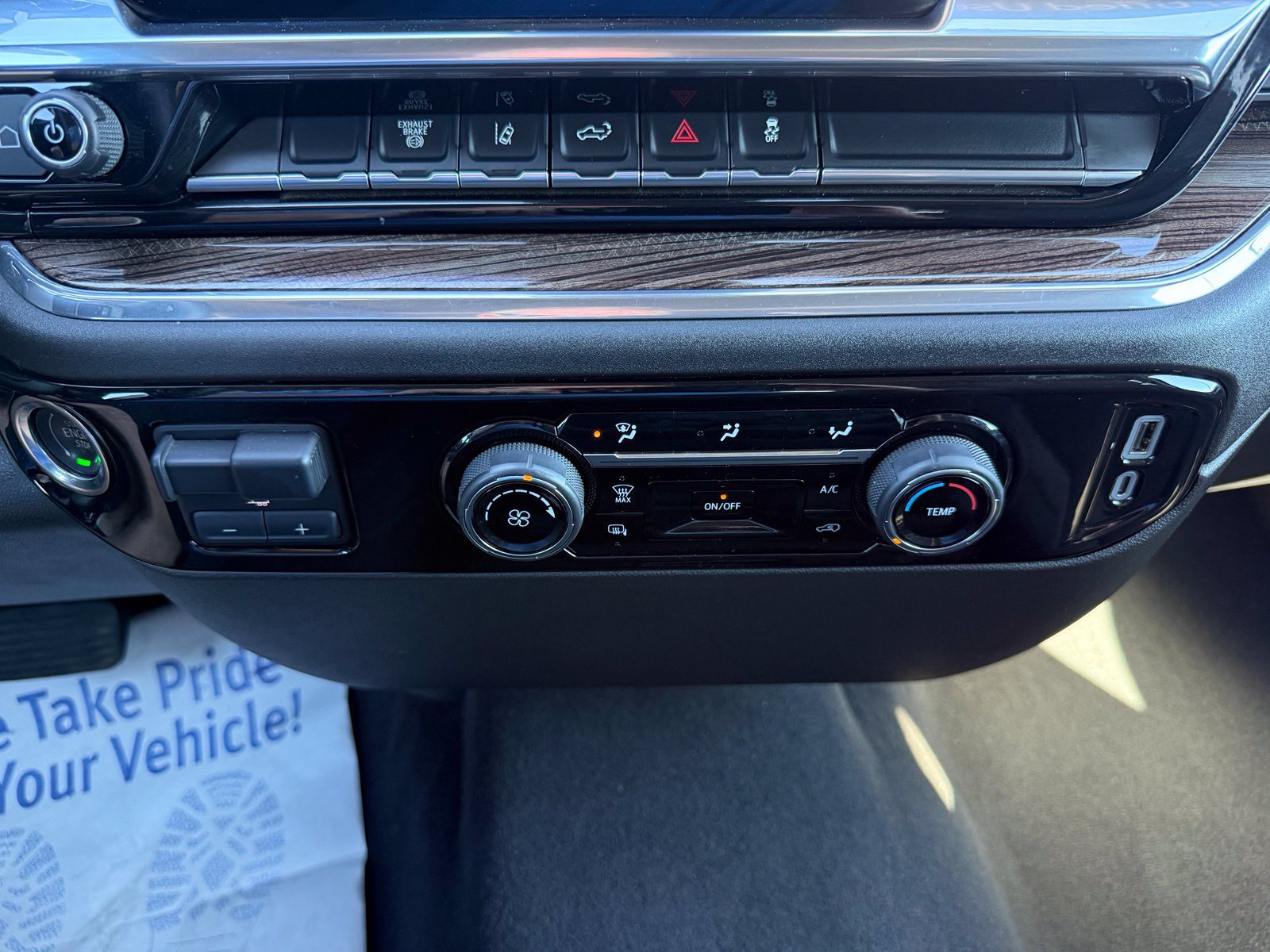 Certified 2024 Chevrolet Silverado 2500 LT AWD/4WD image 27