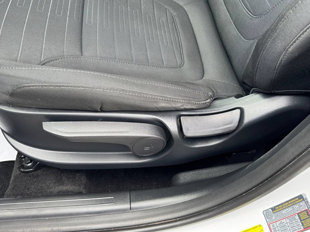 Used 2022 Hyundai Santa Cruz SE AWD/4WD image 23