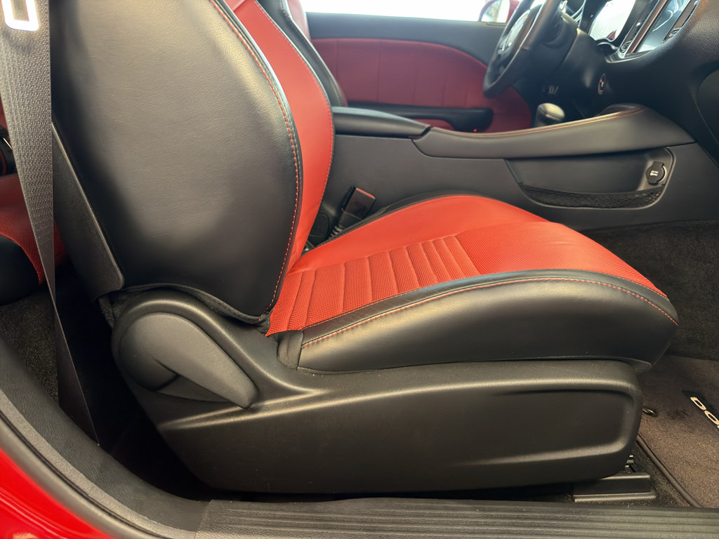 Used 2015 Dodge Challenger R/T Plus RWD image 25