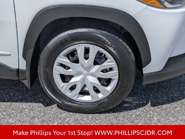 Used 2024 Toyota Corolla Cross L FWD image 8