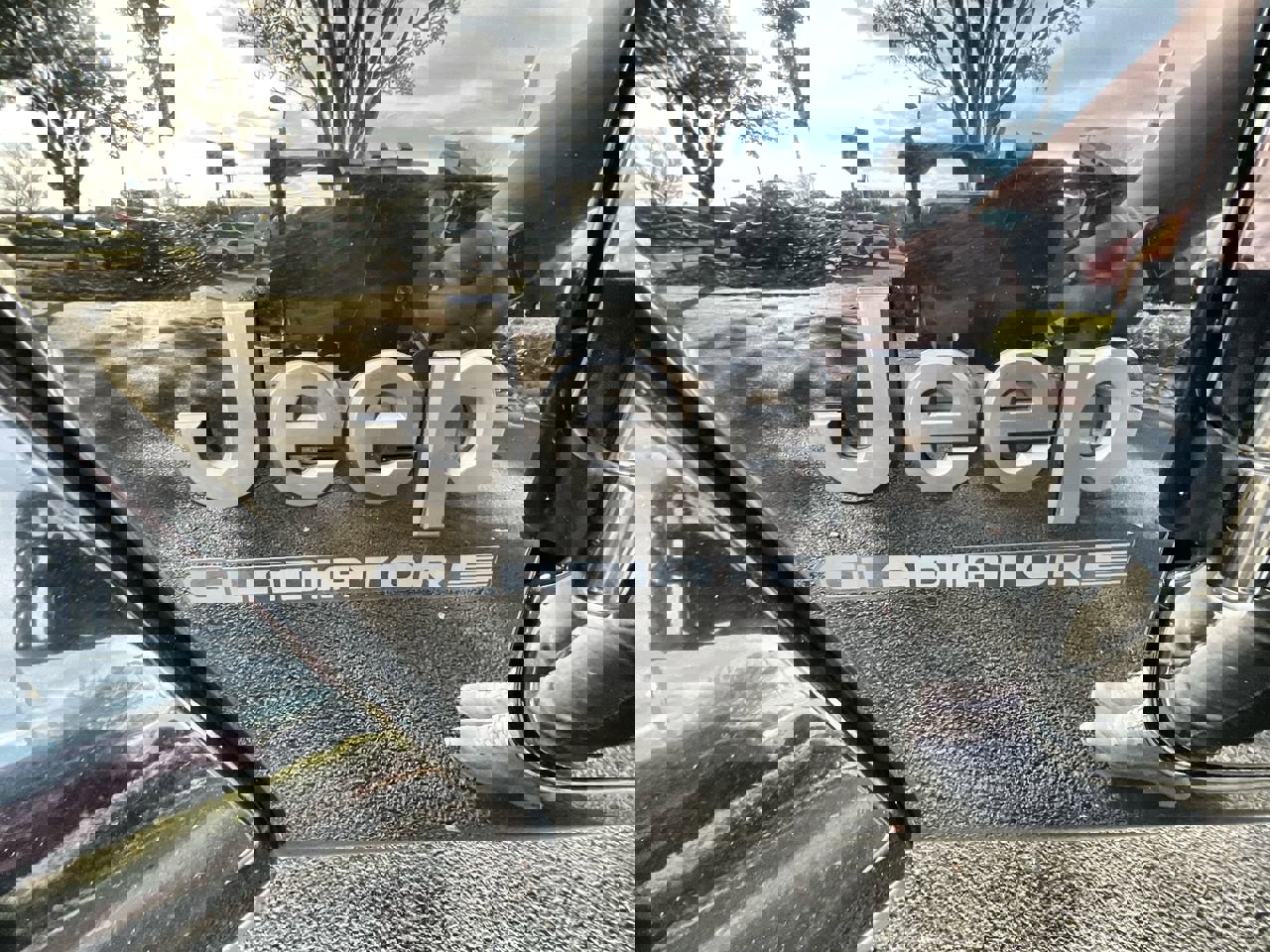 Used 2023 Jeep Gladiator Sport image 30