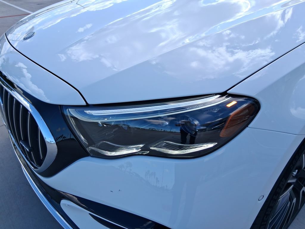 New 2026 Mercedes-Benz E 53 AMG e 4MATIC Sedan image 4