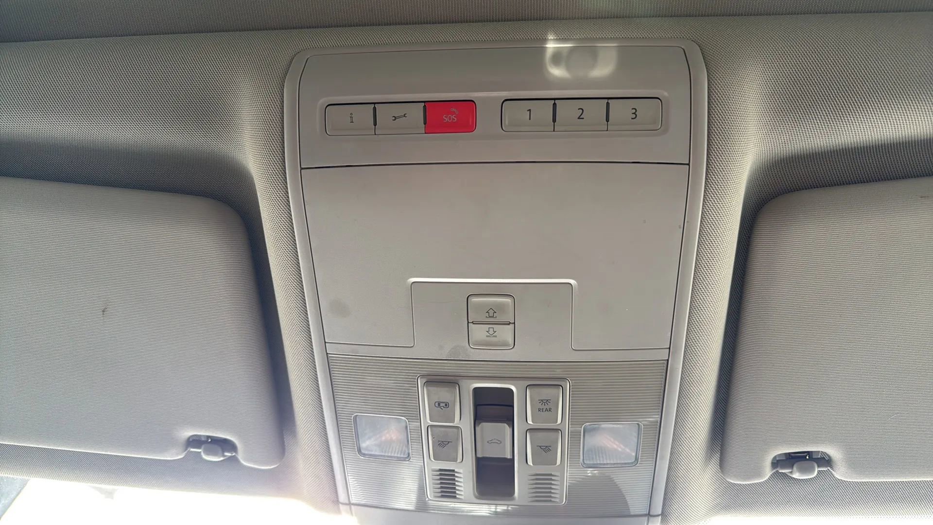 Used 2018 Volkswagen Atlas SEL image 21