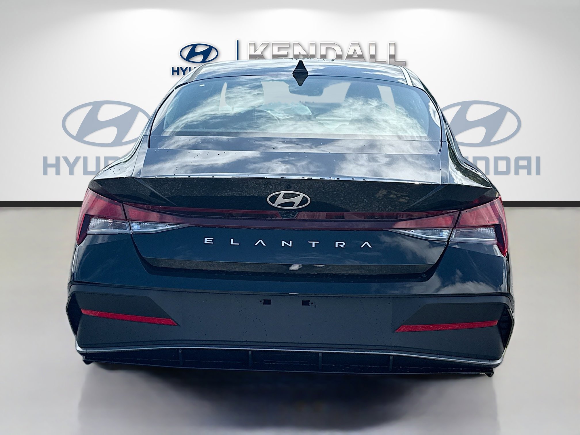 New 2026 Hyundai Elantra SE FWD image 5