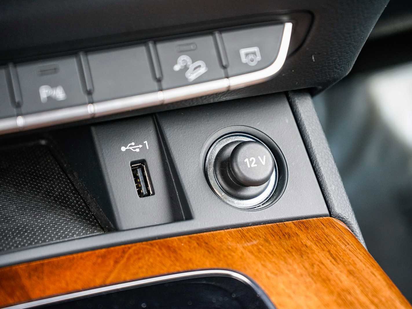 Used 2023 Audi Q5 2.0T Premium w/ Convenience Package image 21