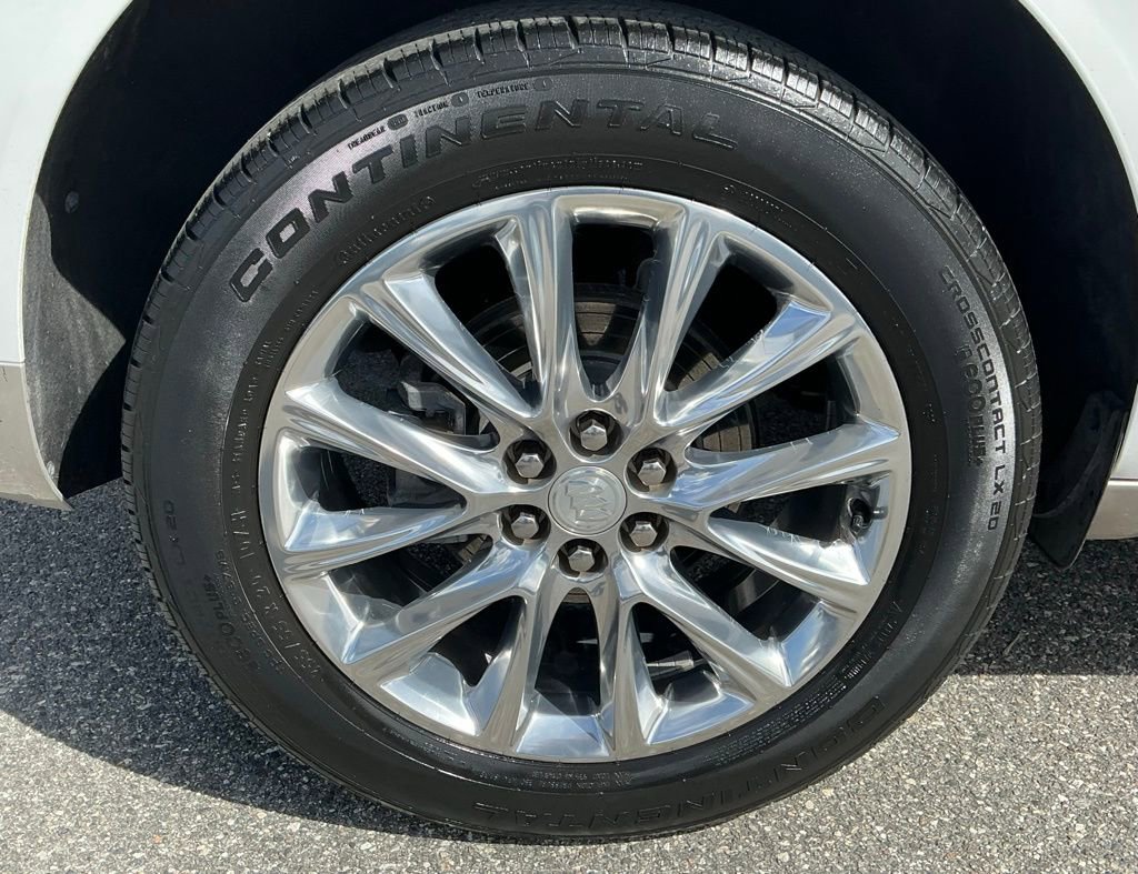 Used 2020 Buick Enclave Premium w/ Sun and Sites Package image 15