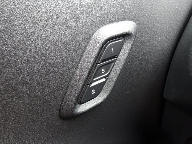 Used 2023 Dodge Challenger R/T w/ Plus Package RWD image 21