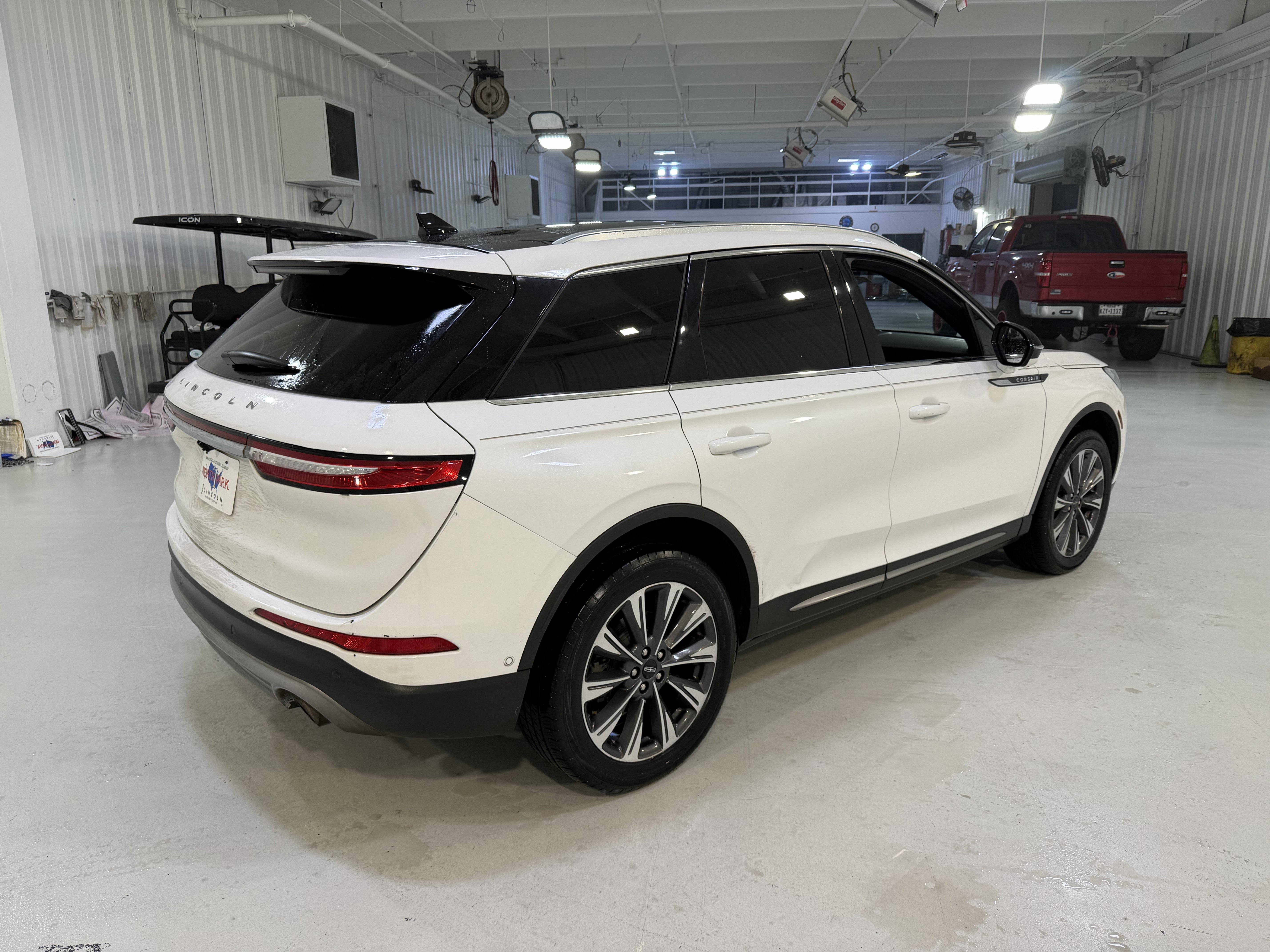 Used 2021 Lincoln Corsair Reserve w/ Equipment Group 201A FWD image 5