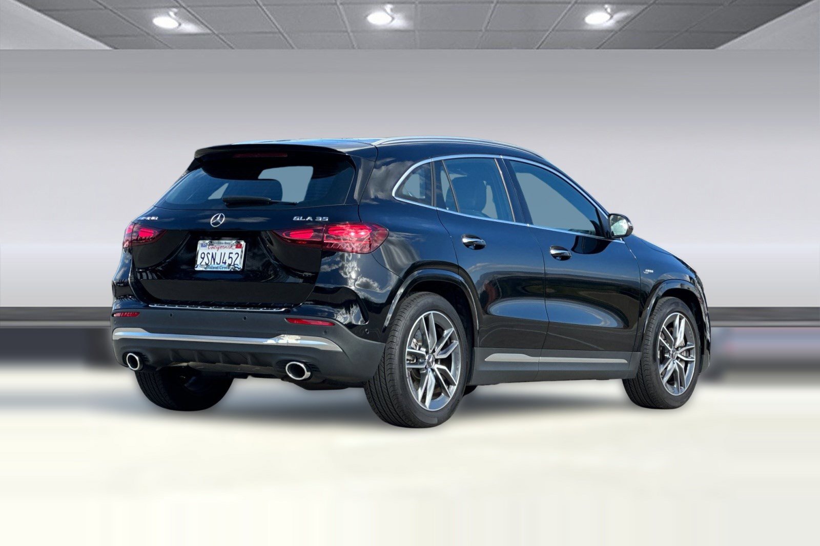 Certified 2025 Mercedes-Benz GLA 35 AMG 4MATIC image 8