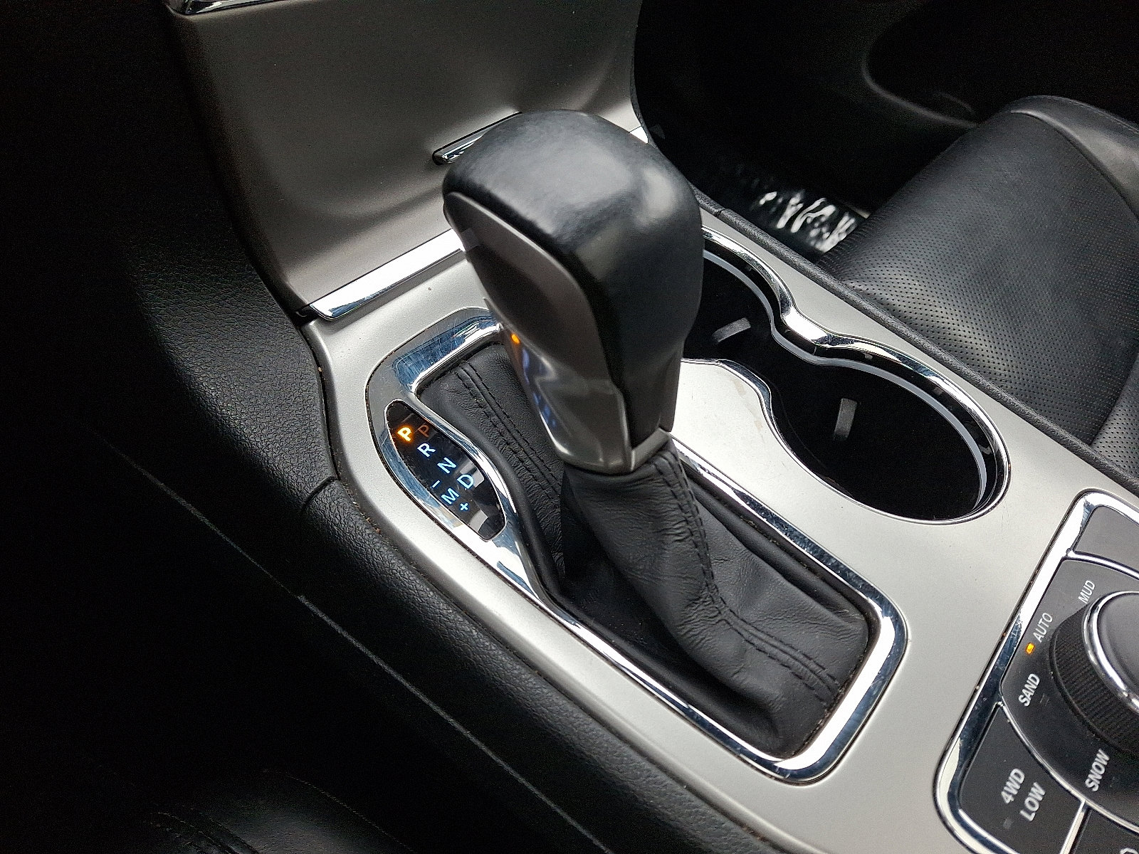 Used 2019 Jeep Grand Cherokee Limited w/ Luxury Group II image 17