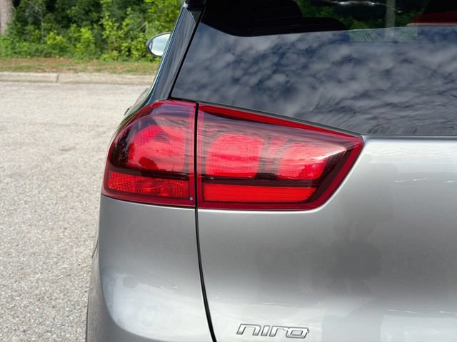 Used 2022 Kia Niro LXS FWD image 10