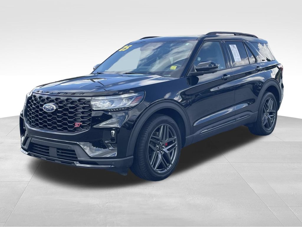 Used 2025 Ford Explorer ST AWD/4WD image 8