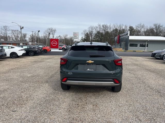 Used 2025 Chevrolet Trax LT image 5