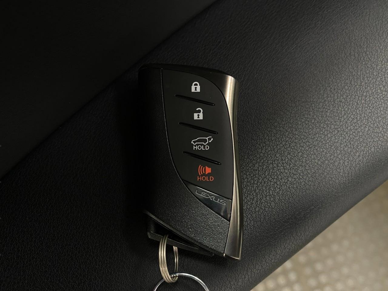 New 2026 Lexus RX 450h AWD image 34