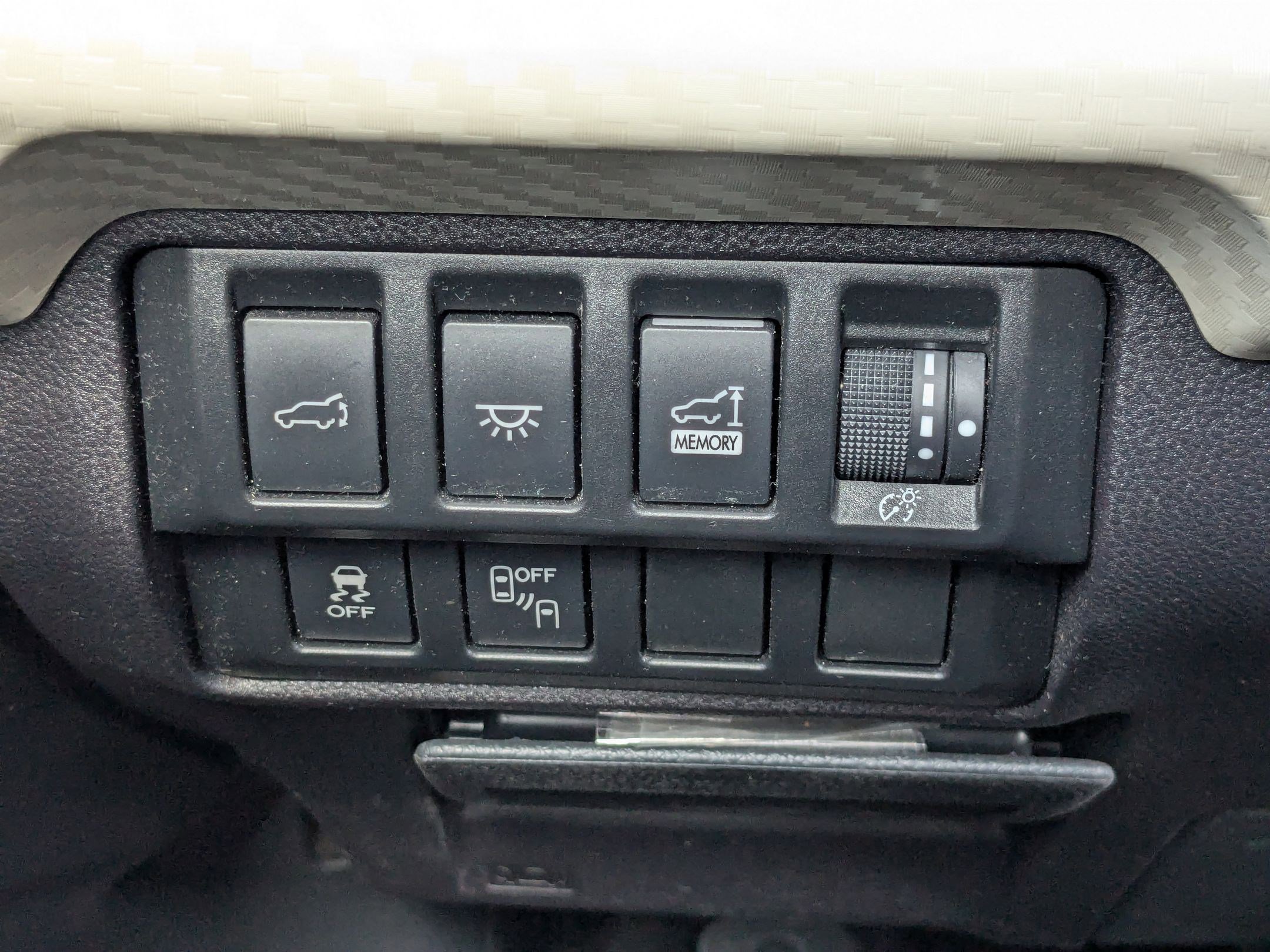 Used 2020 Subaru Ascent Premium w/ Sport Package image 17