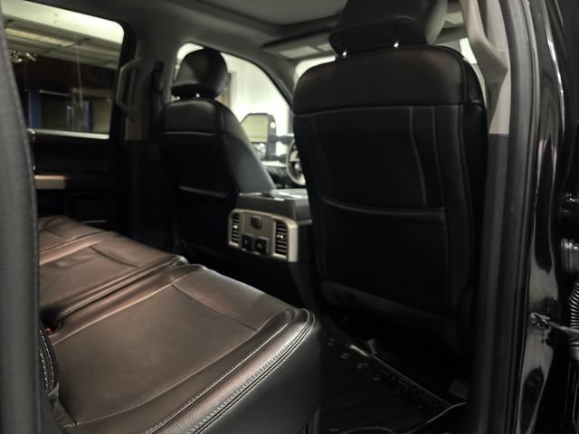 Used 2017 Ford F250 Lariat w/ Lariat Ultimate Package AWD/4WD image 34
