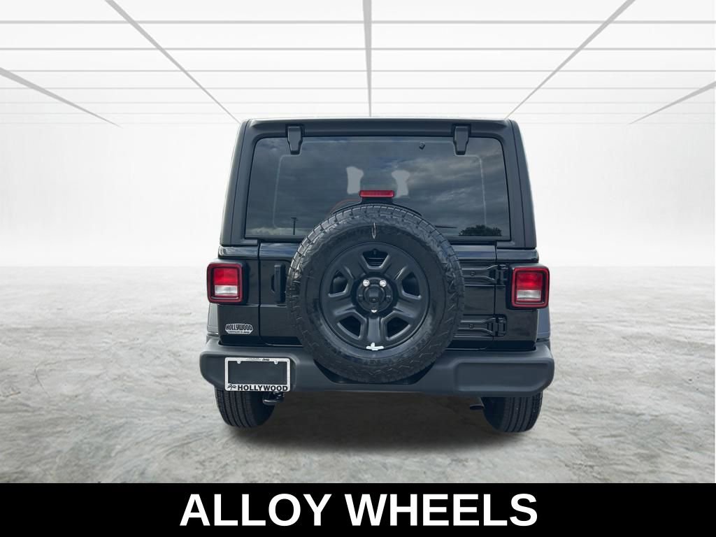 Used 2025 Jeep Wrangler Sport AWD/4WD image 6