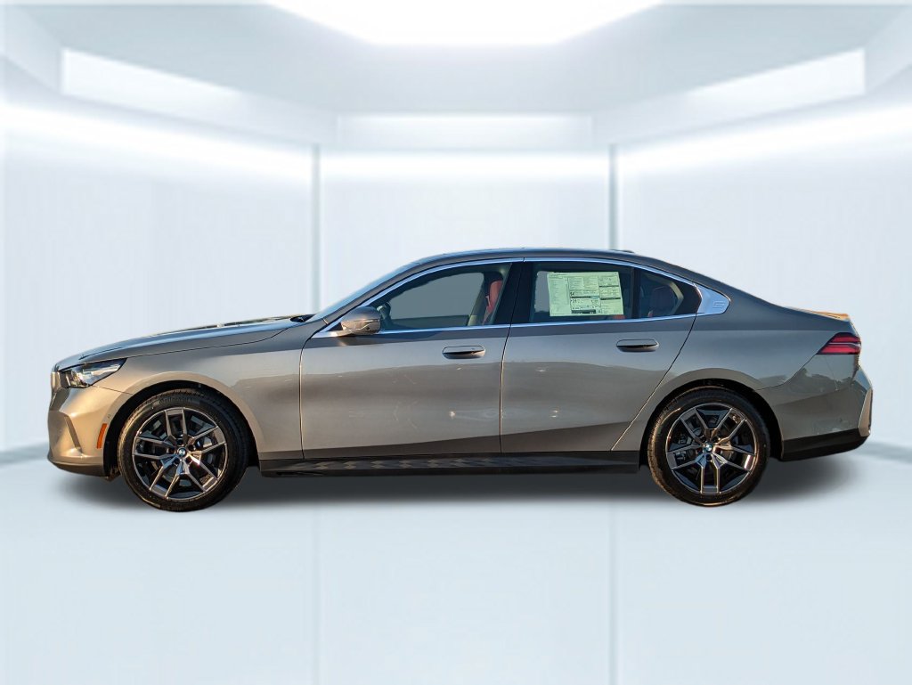 New 2026 BMW 530i w/ Premium Package RWD image 2