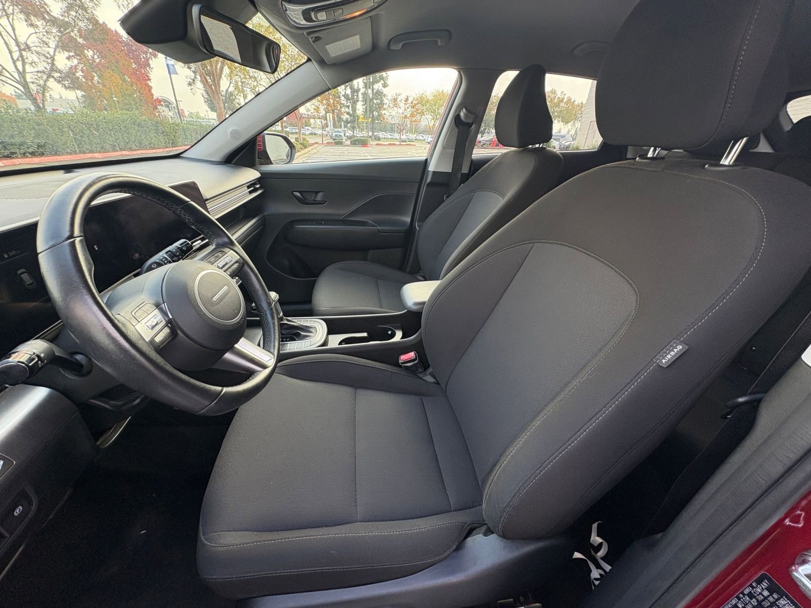 Used 2025 Hyundai Kona SEL image 28