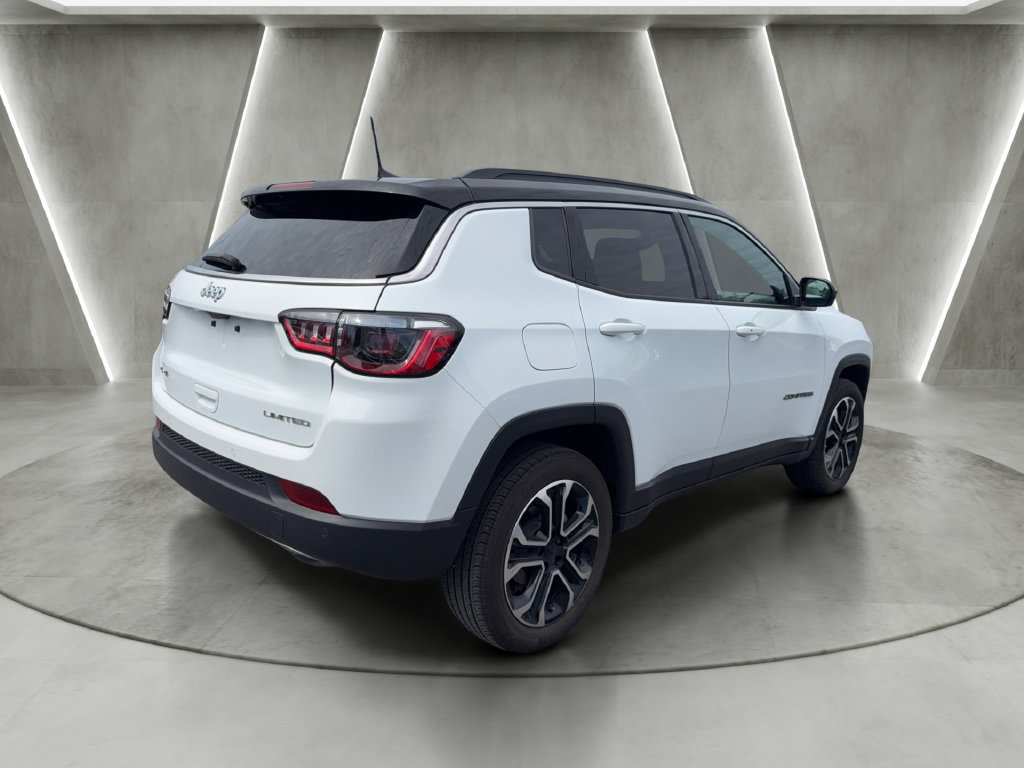 Used 2023 Jeep Compass Limited AWD/4WD image 7