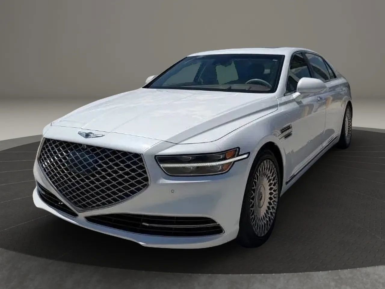 Used 2020 Genesis G90 5.0 Ultimate RWD image 2