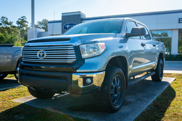 Used 2014 Toyota Tundra SR5 w/ SR5 Upgrade Package RWD image 11