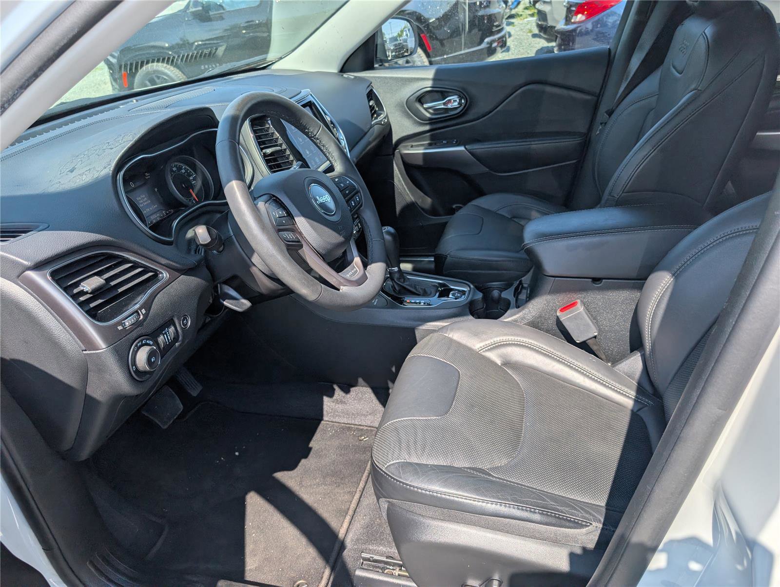 Used 2021 Jeep Cherokee Limited AWD/4WD image 12