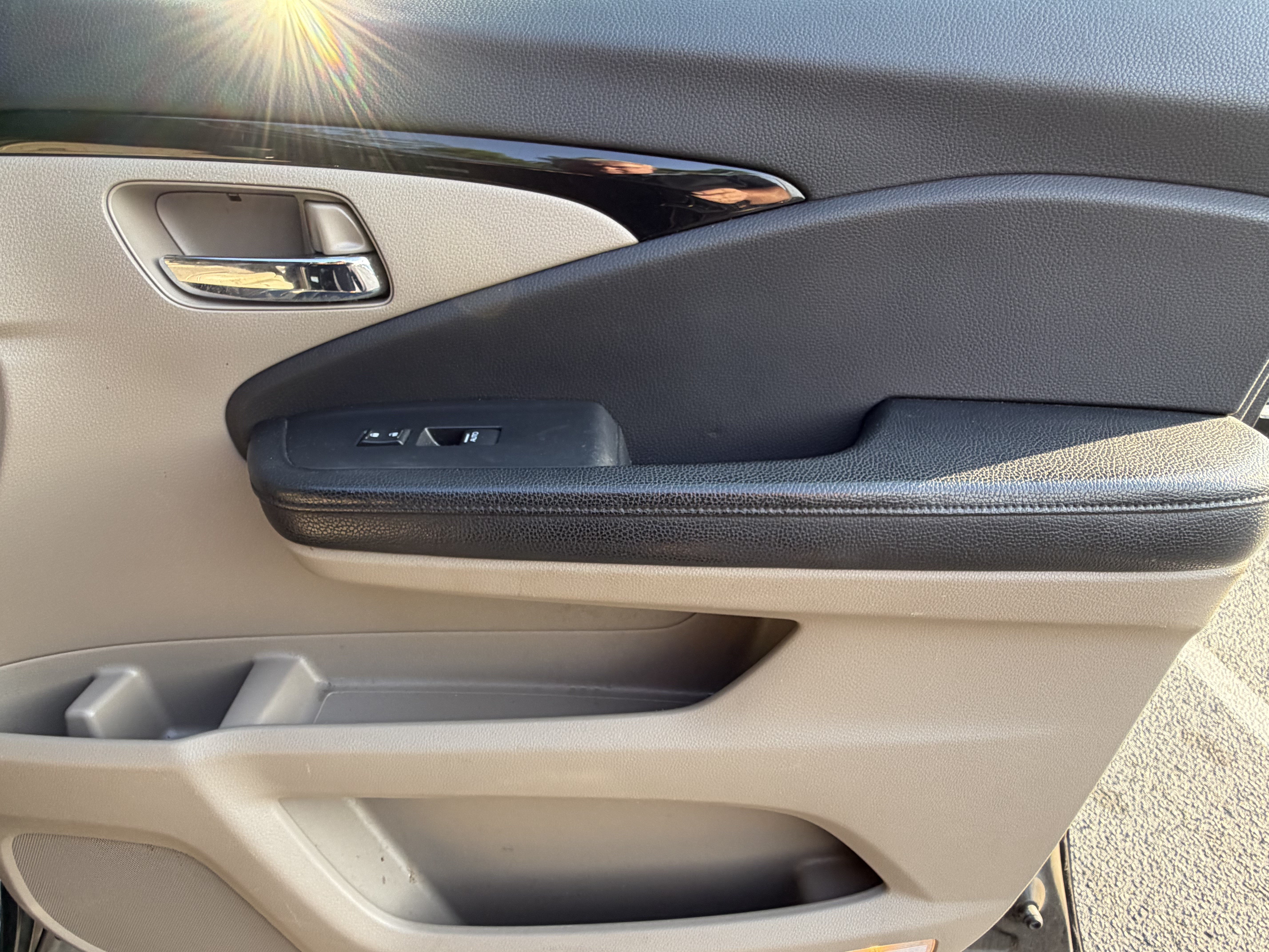 Used 2016 Honda Pilot Touring image 43