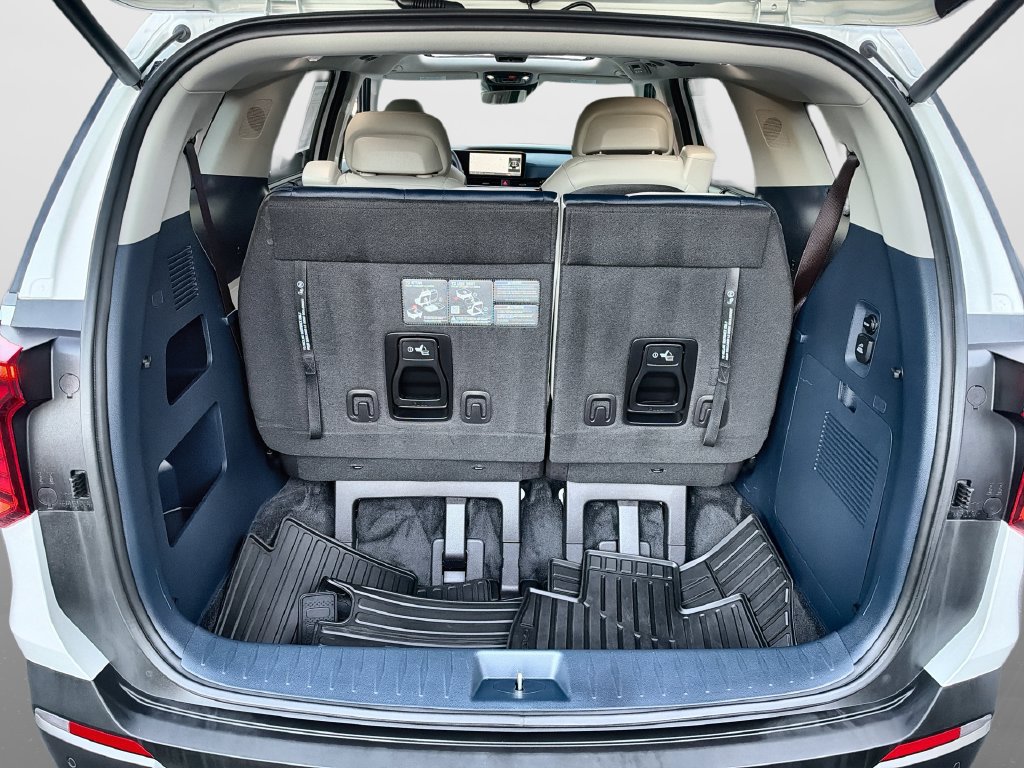 Used 2026 Kia Carnival SX Prestige FWD image 28