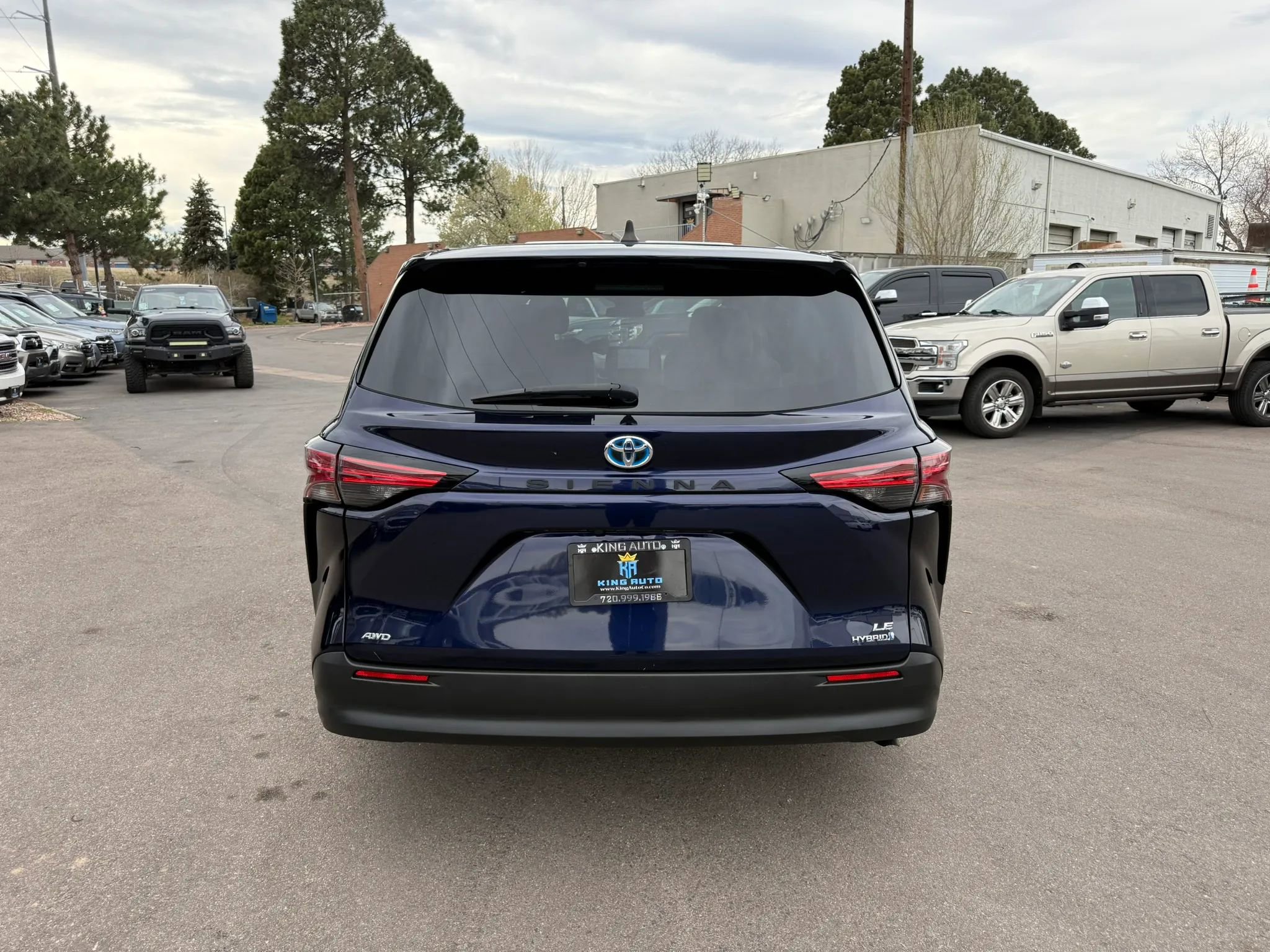 Used 2022 Toyota Sienna LE image 7