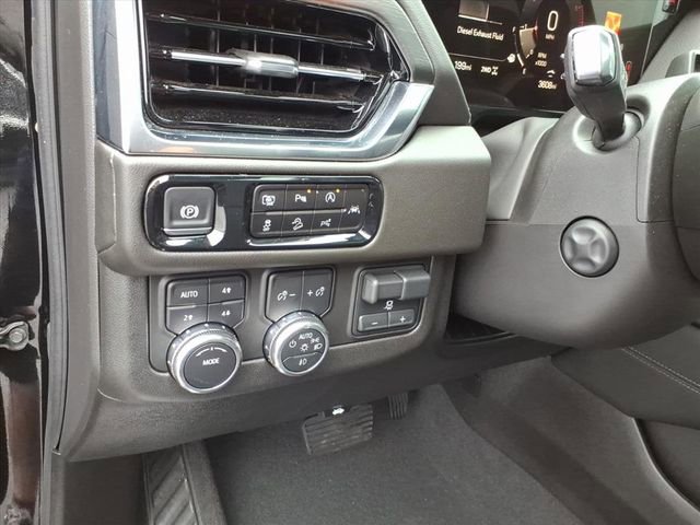 Used 2025 GMC Yukon XL Denali w/ Denali Reserve Package AWD/4WD image 34