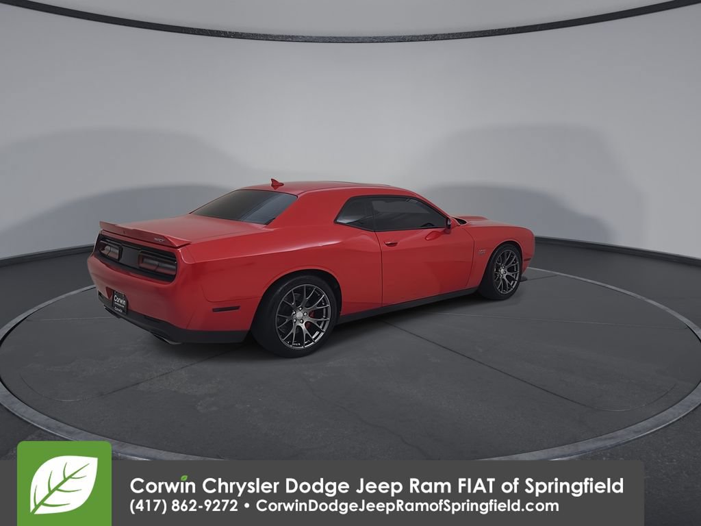 Used 2015 Dodge Challenger SRT RWD image 15