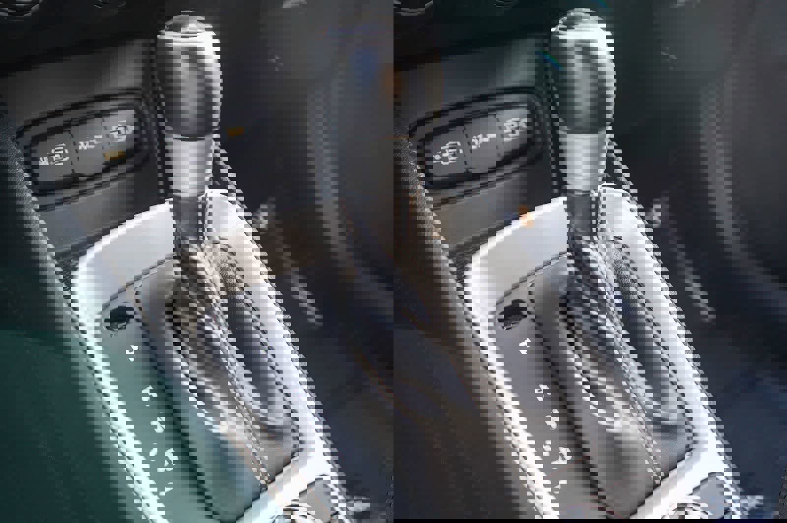 Certified 2022 Hyundai Venue SEL image 28