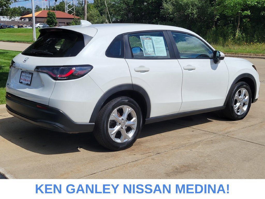 Used 2024 Honda HR-V LX image 3
