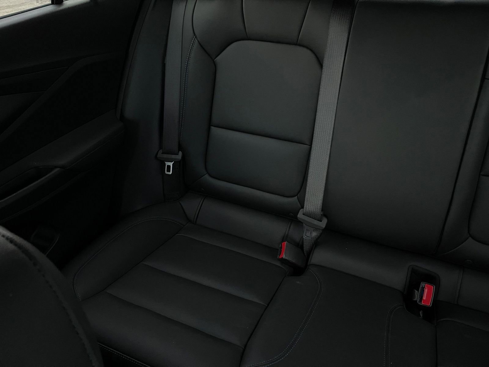 Used 2025 Buick Envista Sport Touring image 38