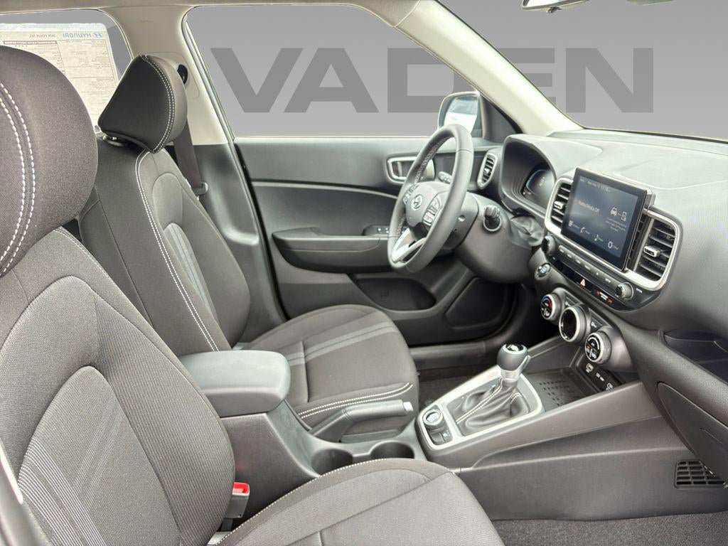 New 2026 Hyundai Venue SEL FWD image 39