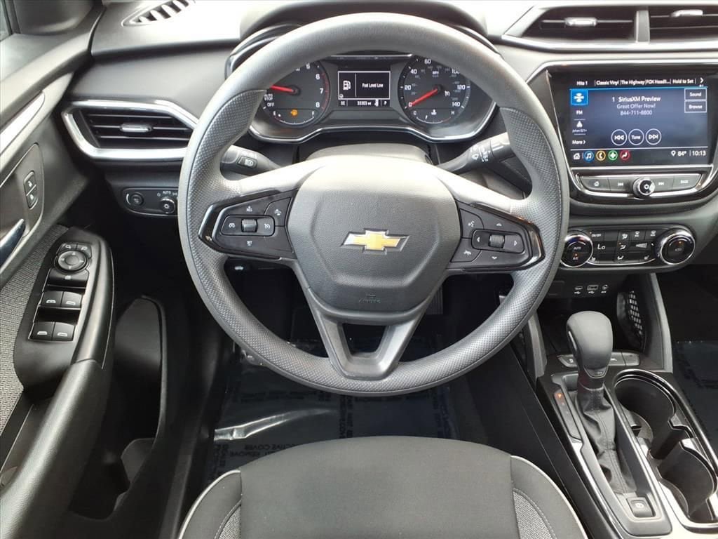 Used 2023 Chevrolet TrailBlazer LT w/ Convenience Package FWD image 31