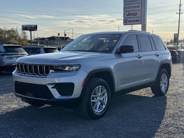 New 2025 Jeep Grand Cherokee Laredo X w/ Luxury Tech Group I image 23
