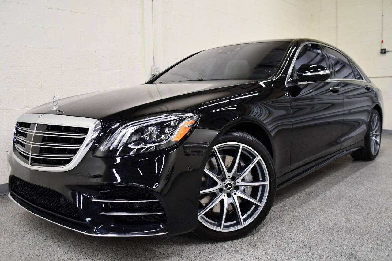 Used 2019 Mercedes-Benz S 560 4MATIC Sedan image 1