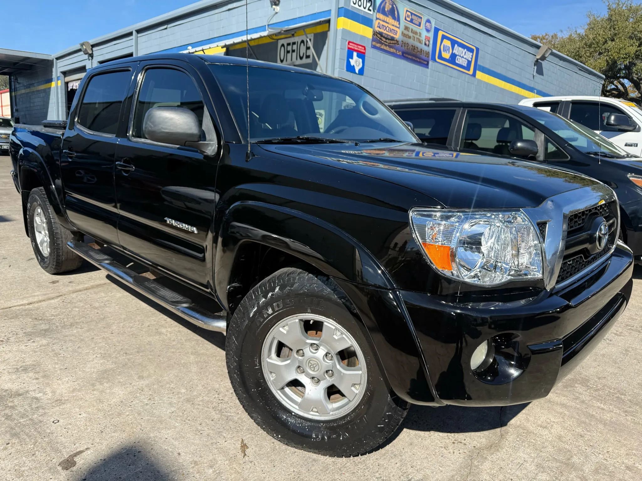 Used 2011 Toyota Tacoma 4x4 Double Cab w/ TRD Off-Road Pkg