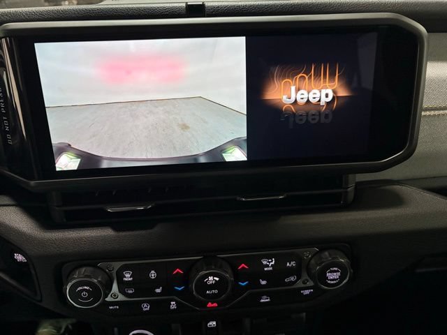 New 2026 Jeep Gladiator Sport AWD/4WD image 16