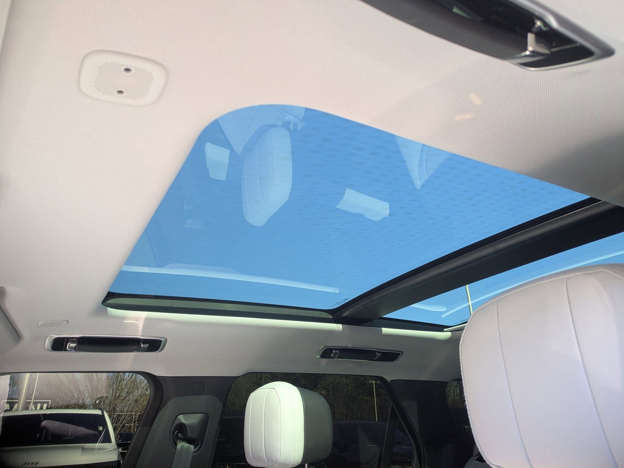 Used 2023 Land Rover Range Rover Sport SE Dynamic image 18