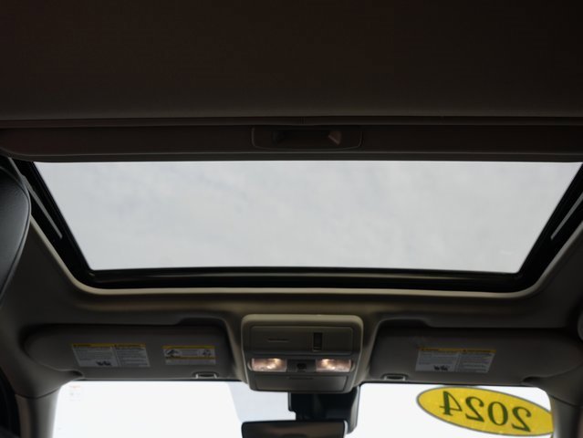 Used 2024 Nissan Frontier SL w/ Technology Package image 28