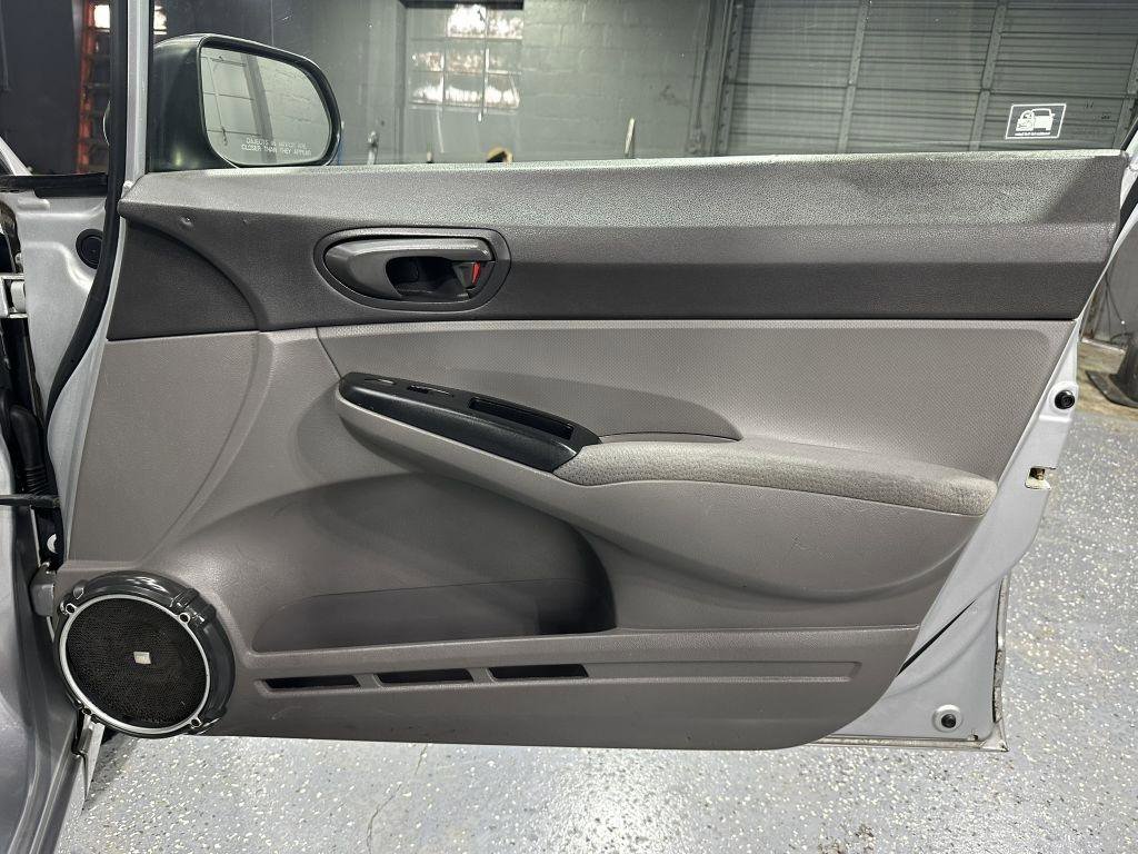 Used 2009 Honda Civic DX-VP image 31