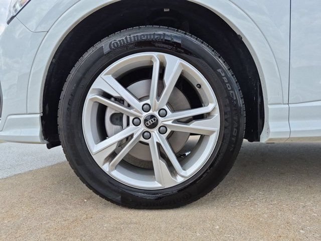 Certified 2024 Audi Q3 2.0T Premium w/ Convenience Package AWD/4WD image 22