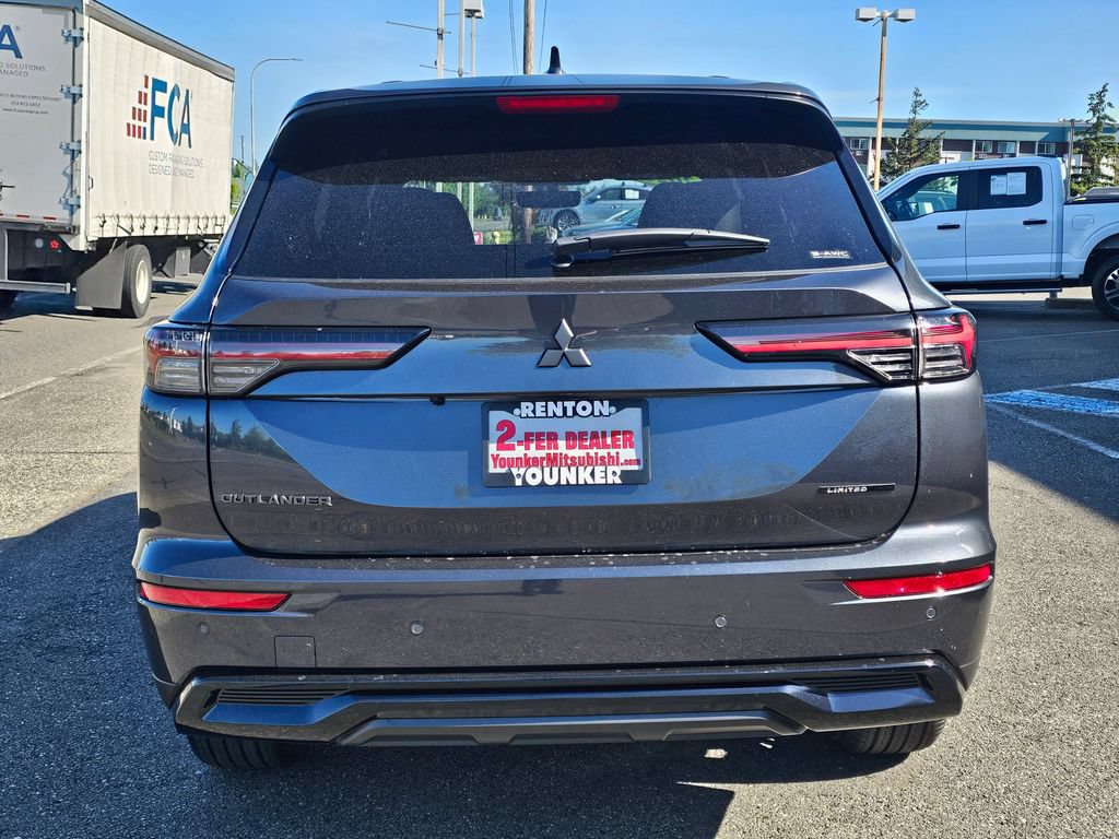 New 2026 Mitsubishi Outlander LE AWD/4WD image 6
