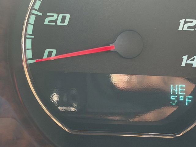 Used 2010 Buick Lucerne CXL FWD image 9